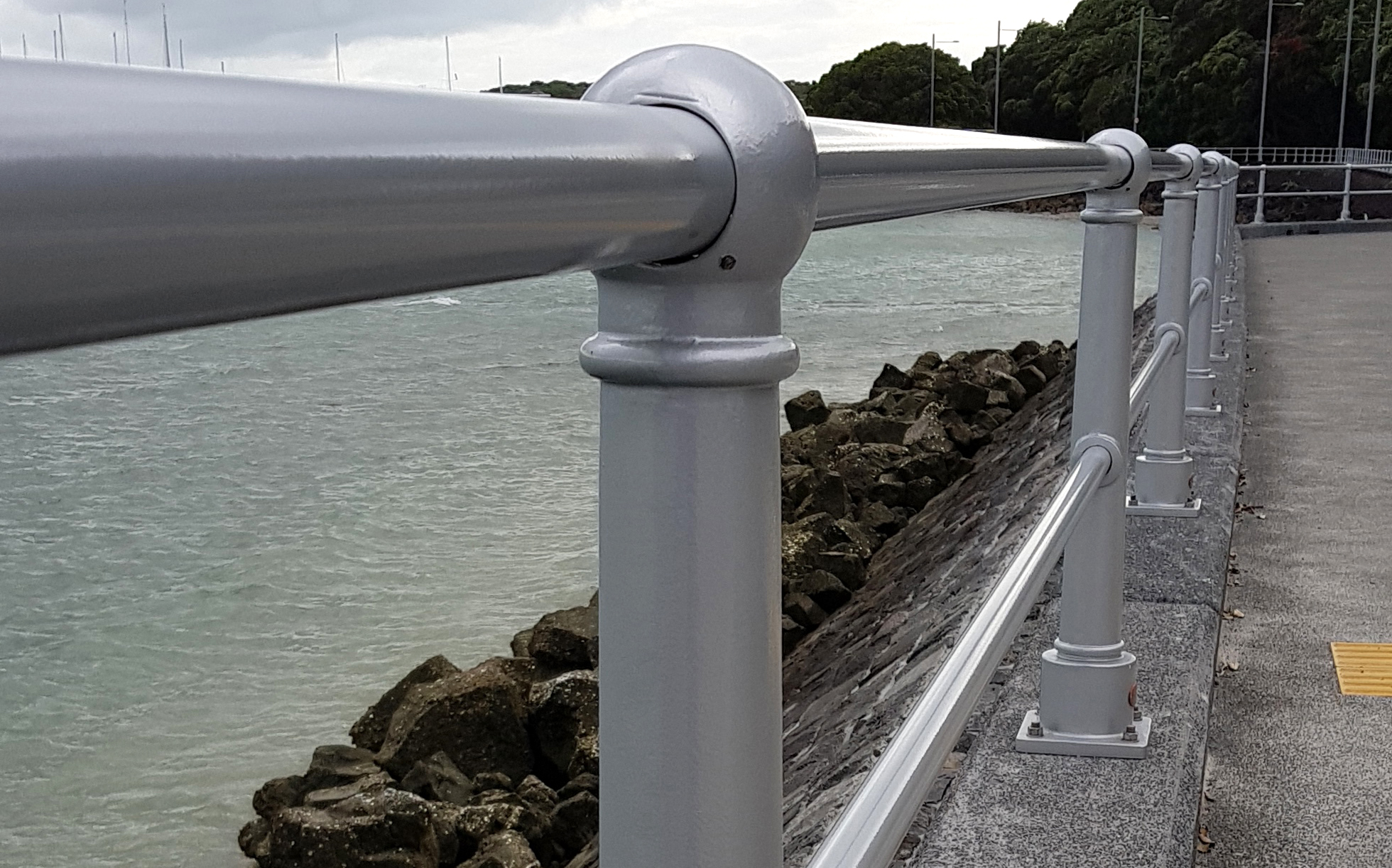 Tamaki Heritage Rail and Chains for Urban Areas & Parks - Windsor Urban